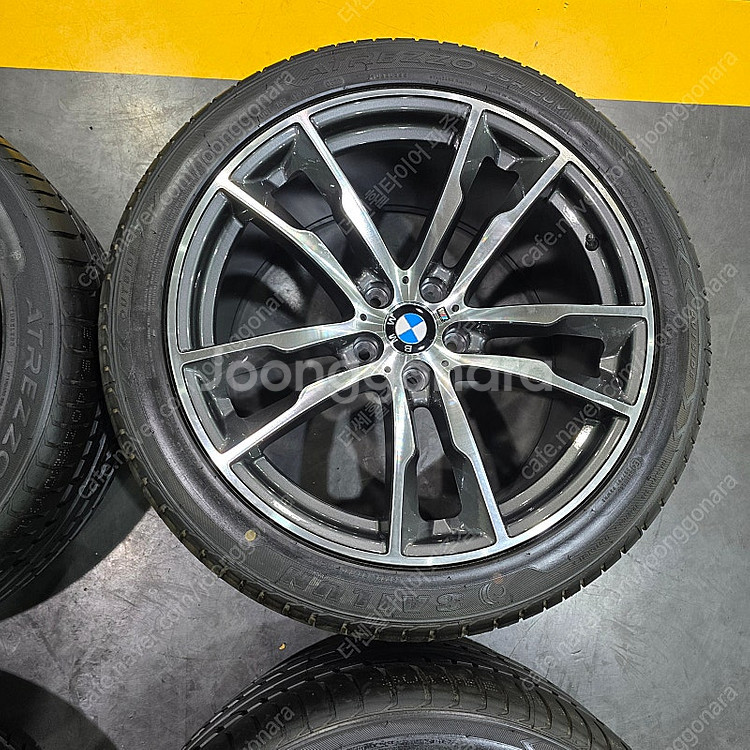 20인치 BMW F바디 레플리카 휠 신품 이월타이어 한...--3