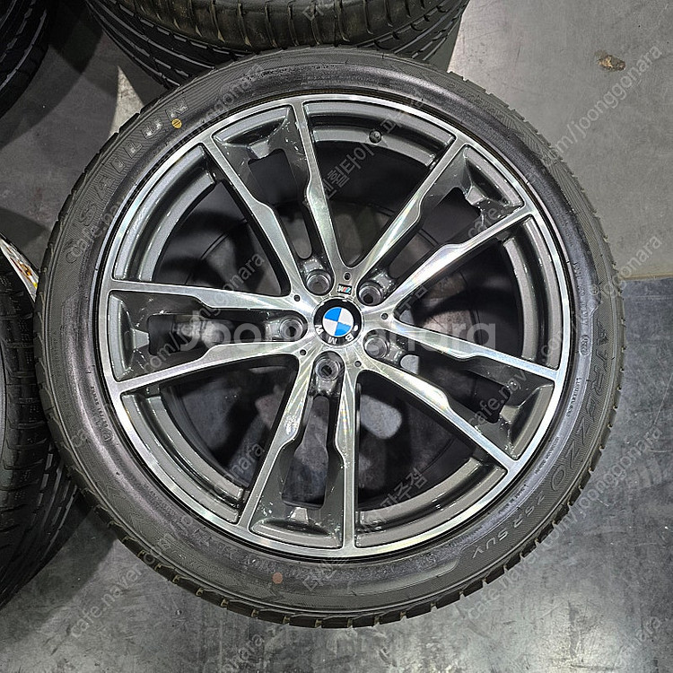 20인치 BMW F바디 레플리카 휠 신품 이월타이어 한...--4