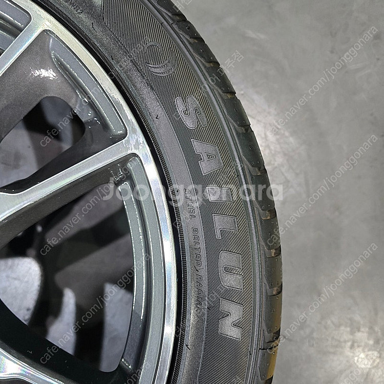 20인치 BMW F바디 레플리카 휠 신품 이월타이어 한...--9