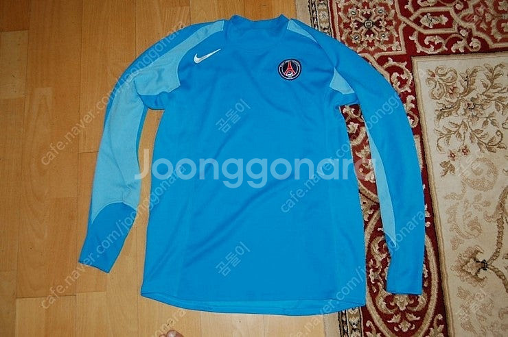 PSG 파리생제르망 파리생제르맹 골키퍼 유니폼 팝니다--0