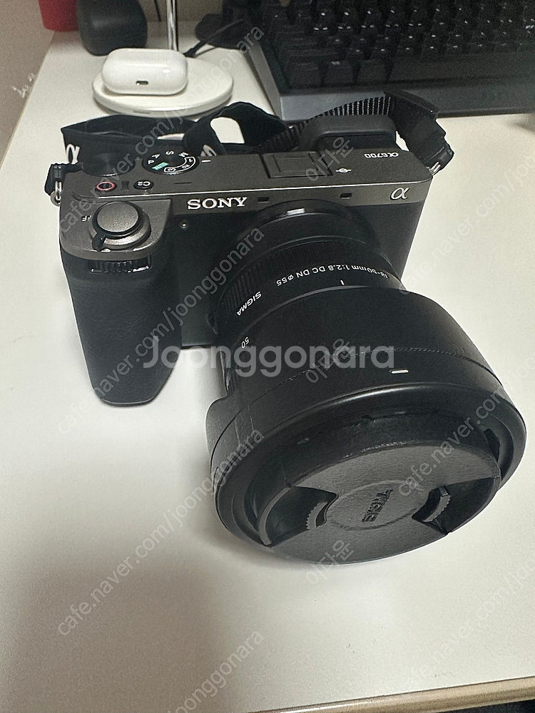소니 a6700 반들킷 + 시그마 18-50 판매합니다--0