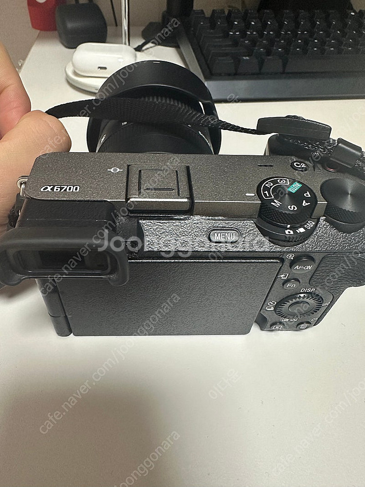 소니 a6700 반들킷 + 시그마 18-50 판매합니다--1