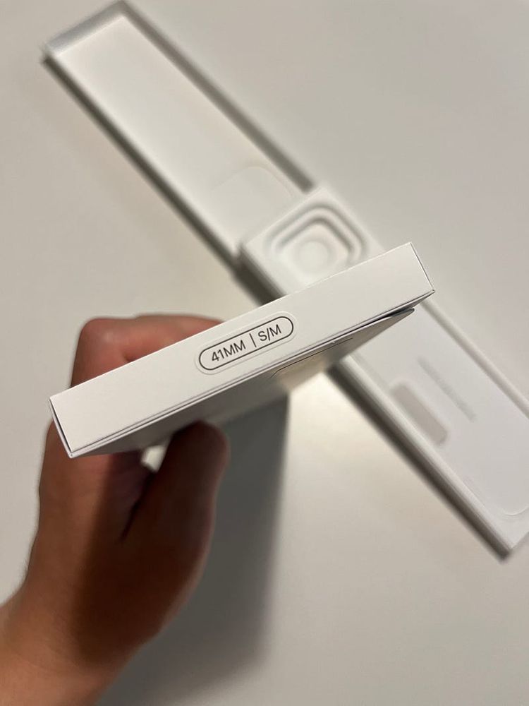 애플워치 스트랩 및 충전독--1