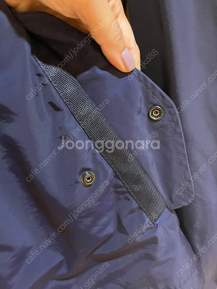 급가격내림)스톤아일랜드 네이비 바람막이 라지 새상품급--2