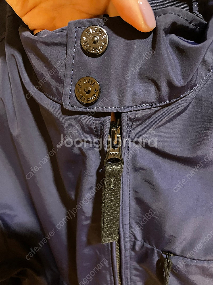 급가격내림)스톤아일랜드 네이비 바람막이 라지 새상품급--4