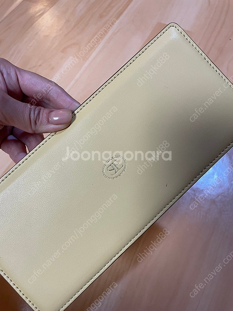 급가격내림)시엔느 22ss 버터 몬드 쇼퍼백 상태 새거급--4