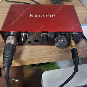 Focusrite Scarlett solo 3rd 스칼렛 ㅅㅎㄹ로 3세대 판매합니다