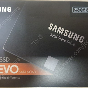 삼성 860 EVO 250GB SSD 2.5인치 팝니다(미개봉 /택포5만원)