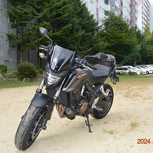 키로수 짧은 혼다 cb650f 4기통 판매