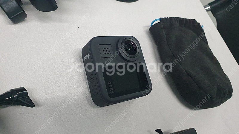 고프로 맥스 360도 카메라 팝니다 차량 거치대 삼각대--1