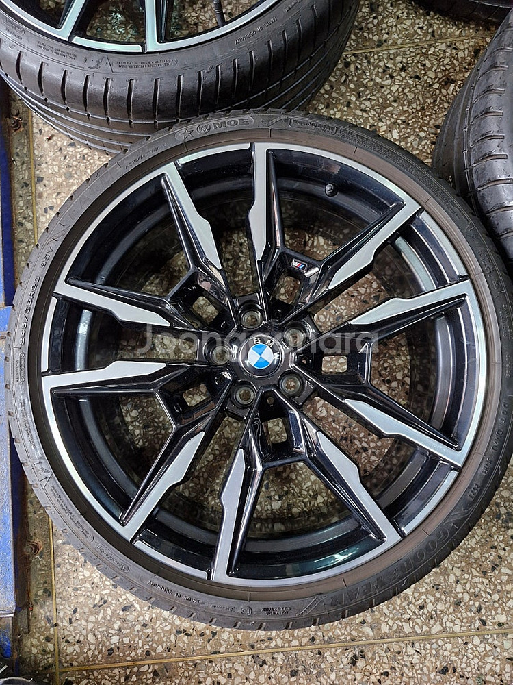 bmw 850 최신형 20인치 순정품 휠타이어 4개셋트...--1