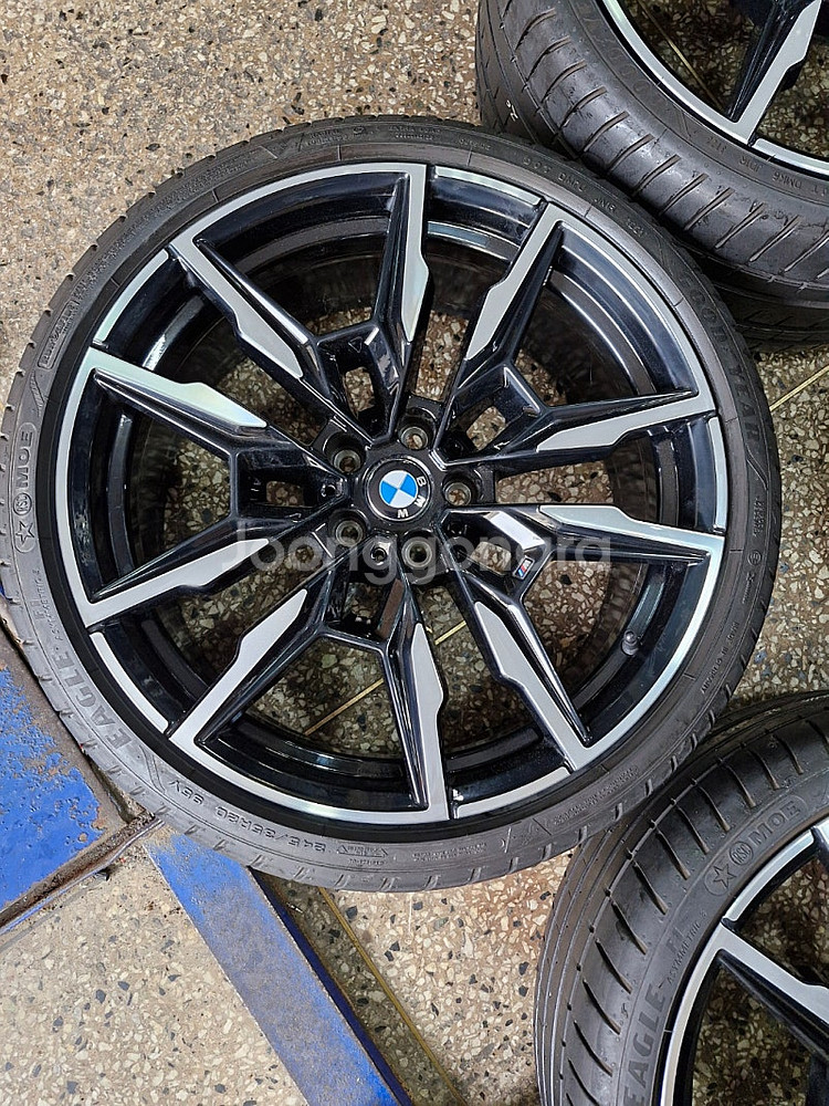 bmw 850 최신형 20인치 순정품 휠타이어 4개셋트...--2