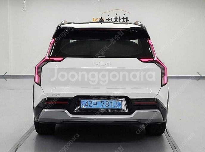 기아│EV9│6850만원│4WD│어스│전동발판200만원...--2
