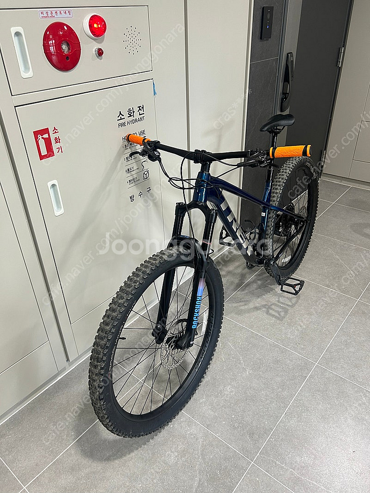 트렉 로스코8 2023년식--1