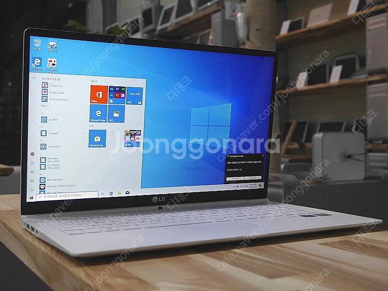 980그램의 마법/LG전자 울트라그램 15ZD960 판...--9