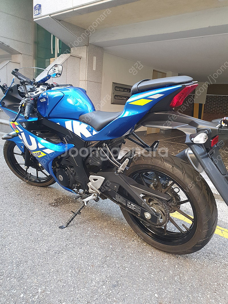 23년식 스즈키 GSX R125를 370에 팝니다.--1