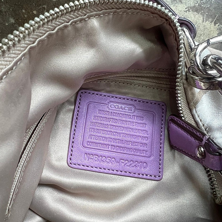 코치 토트백 크로스백 가방 mcm 메트로시티 닥스 루이까또즈 이미지