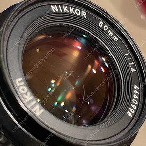 < 오리지널 컨디션 > 올드스쿨 니콘 AI 표준렌즈 50.4 MF 수동 NIKON NIKKOR 50mm f:1.4 4 FM2 F3 DSLR + nikon L39 UV 필터 / 캡