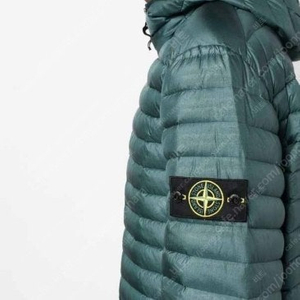 스톤아일랜드 와펜 덕다운 경량 후드 패딩 자켓 룸 우븐 stone island 정품 새제품 미디움사이즈