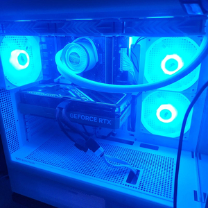 7800x3d rtx 4070 데스크탑 팝니다