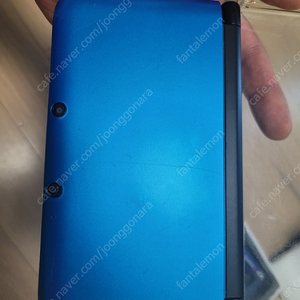 닌텐도 3ds xl 본체랑 충전기 팝니다.