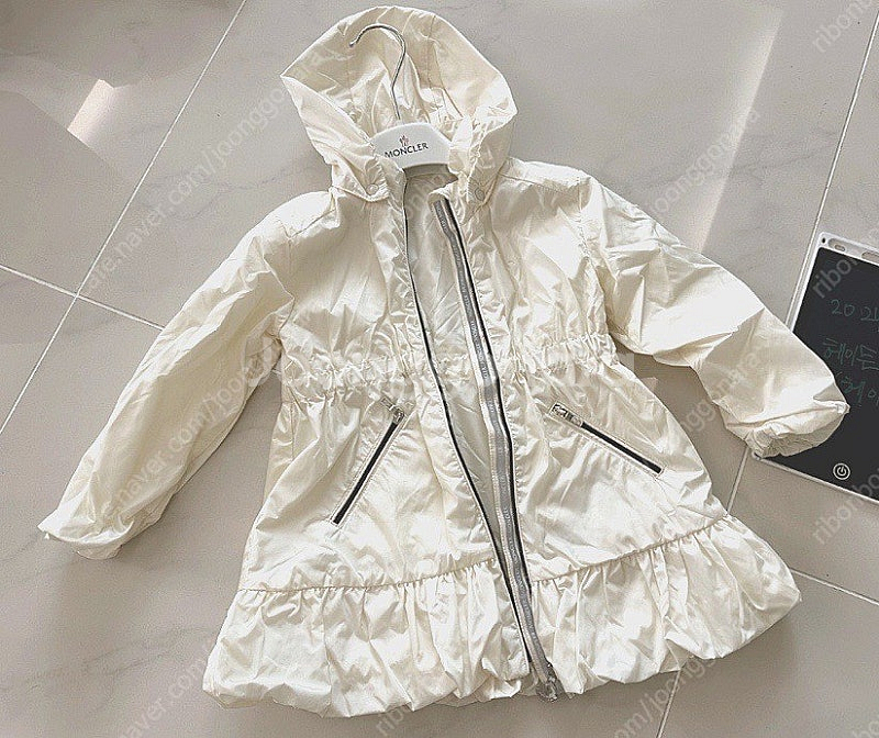 몽클레어 여아 바람막이--0