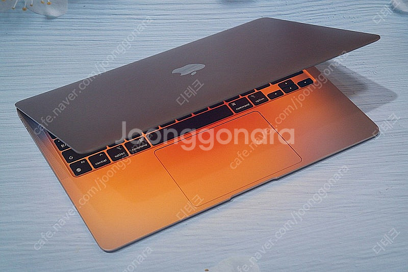애플 맥북에어 A2337/Apple M1 8Core 판...--2