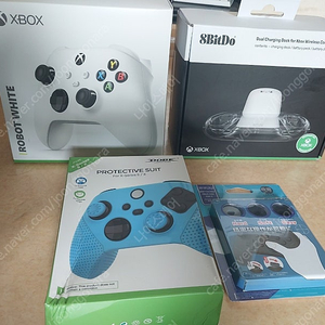 xbox 블루투스 컨트롤러 화이트 미개봉 및 8bitdo 충전독 화이트