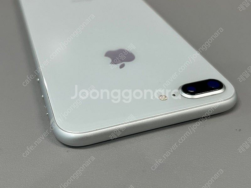 아이폰8플러스 화이트 64G 미파손단말기 외관 깨끗한폰...--5
