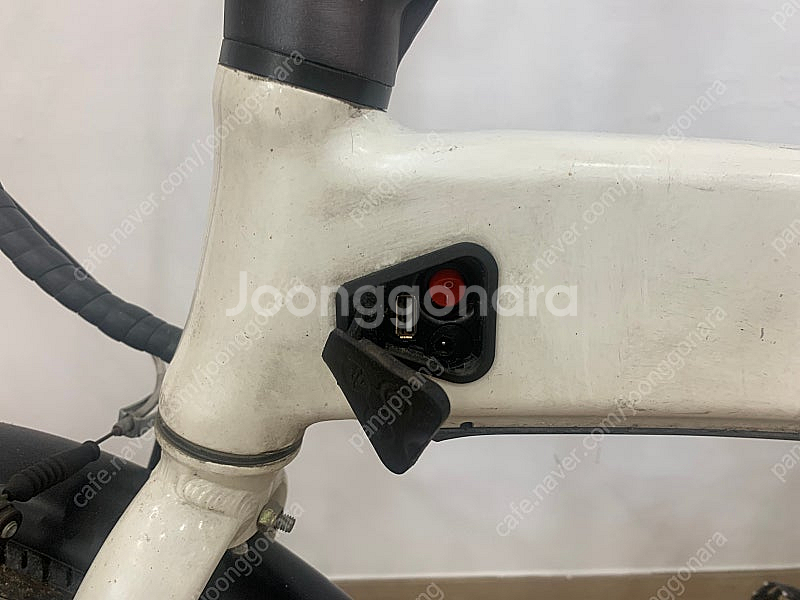 전기자전거 팝니다.--3