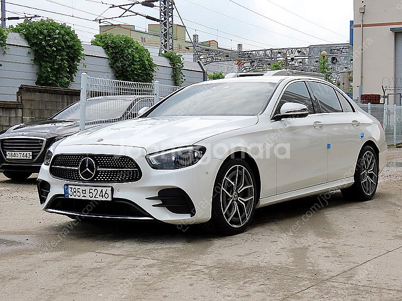 벤츠E-클래스 W213 E220d 4MATIC AMG라...--1