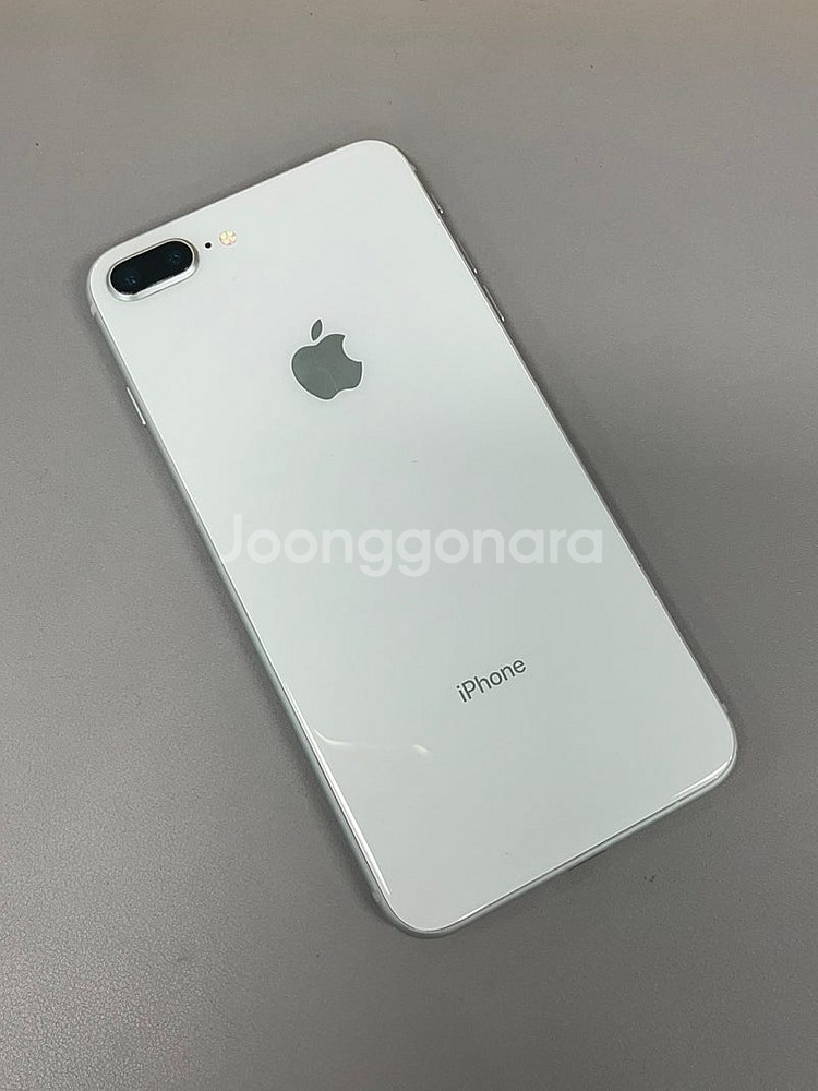 아이폰8플러스 화이트 64G 미파손단말기 외관 깨끗한폰...--0