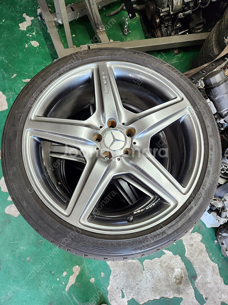 W221 AMG 20인치 휠 타이어 팝니다--0