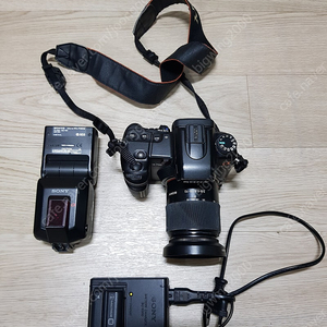 소니 DSLR A700 카메라 세트 판매합니다.