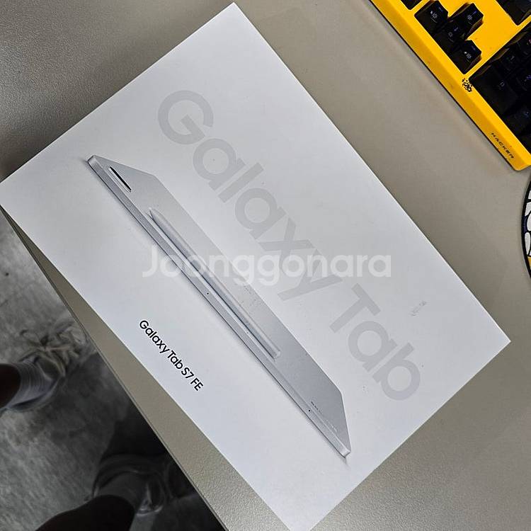 갤럭시 탭S7FE 미스틱 실버 64GB 미개봉 38만에...--0