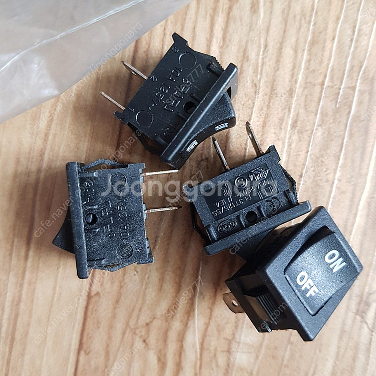 스위치 2단 사각 스위치 RL3-111-G-8-K 6A...--2