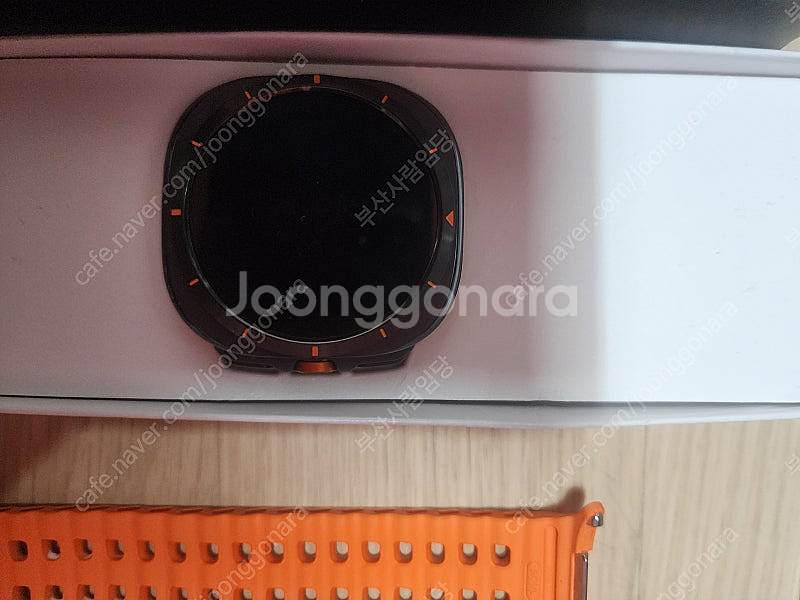 갤럭시 워치 울트라 티타늄 그레이 싸게팝니다.--1