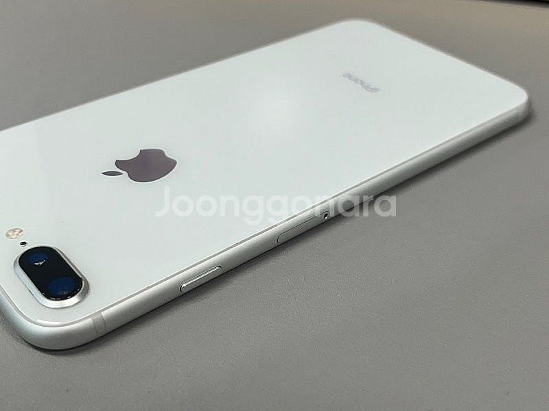 아이폰8플러스 화이트 64G 미파손단말기 외관 깨끗한폰...--5