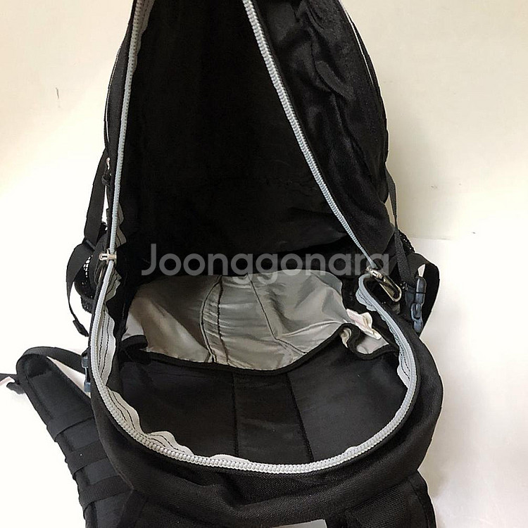 깨끗 노스페이스 등산배낭 30L--5