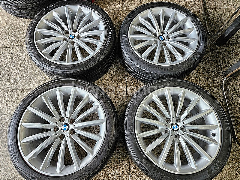 [판매] BMW G30 5시리즈 633 정품 19인치 휠타이어 셋트--0