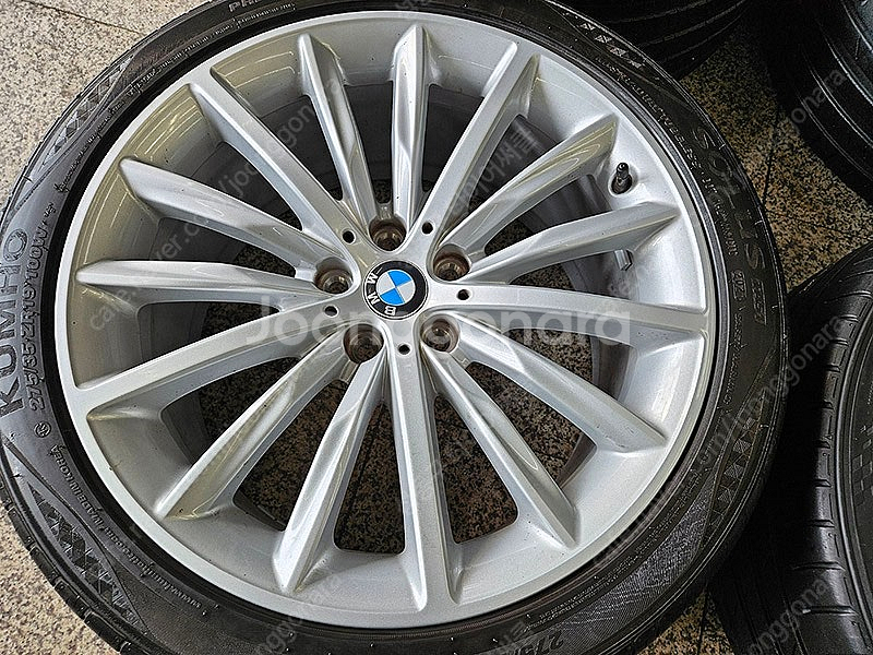 [판매] BMW G30 5시리즈 633 정품 19인치 휠타이어 셋트--2