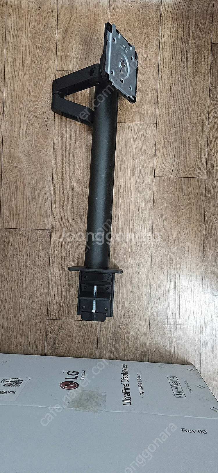 LG 울트라파인 32UN880 4k 32인치 모니터 팝...--2