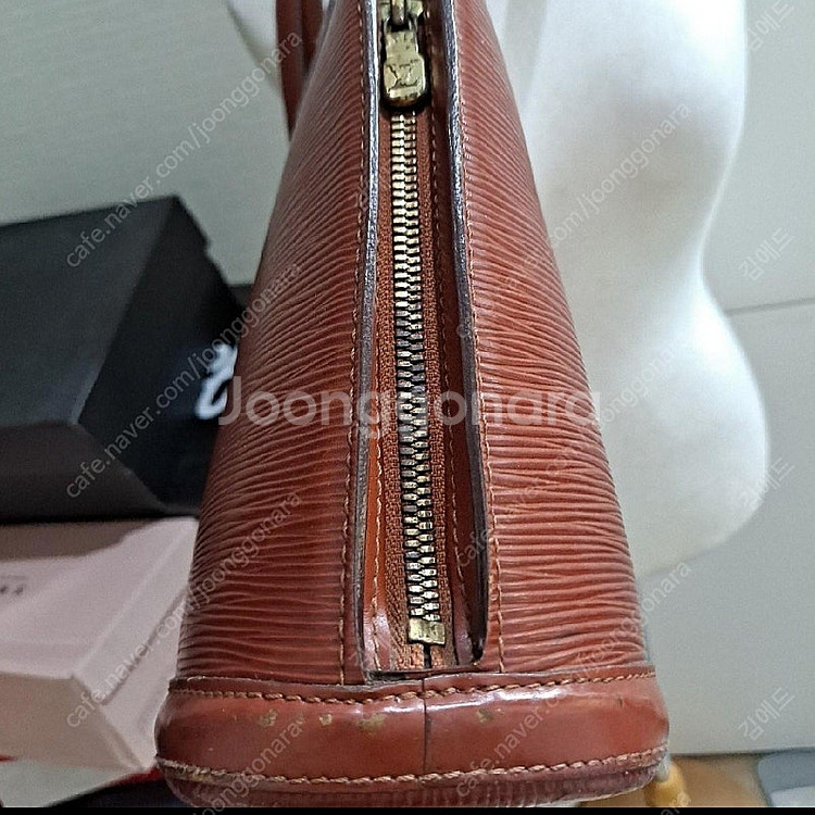 정품 루이비통 에삐 루삭 택포 20만--2