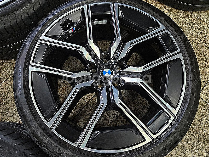 [판매] BMW G70 7시리즈 정품 907M 20인치...--4