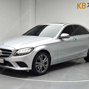 벤츠C클래스 W205 C220 d 4MATIC 아방가르드 (5인승)★여유자금★전액할부★저신용할부★신용회복★매입★대차★수출가능