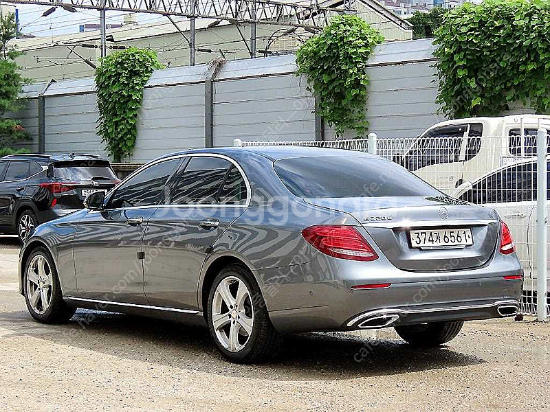 벤츠E-클래스 W213 E220d 아방가르드★여유자금★...--2