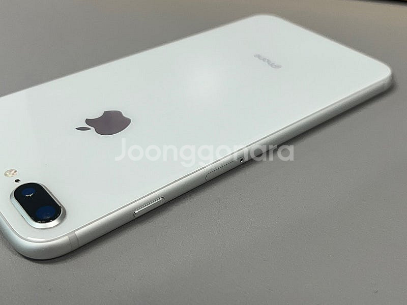 아이폰8플러스 화이트 64G 미파손단말기 외관 깨끗한폰...--5