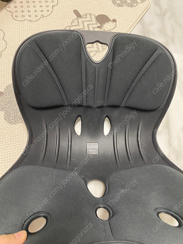 커블체어 와이더 블랙 이미지