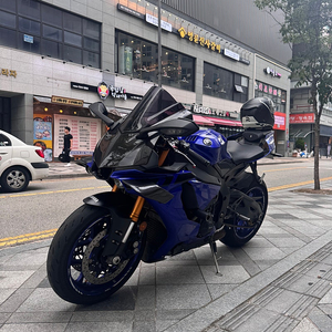 야마하 r1 2018