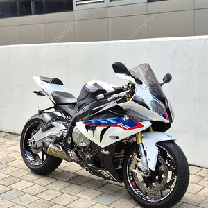 2013년식 BMW S1000RR 에로우 풀배기 판매합니다.